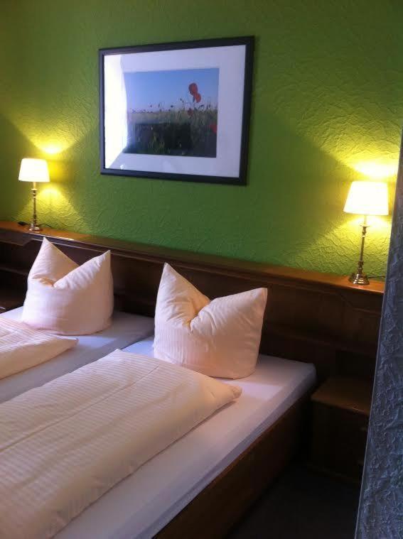 Hotel garni am Thüringer KloßTheater Friedrichroda Habitación foto