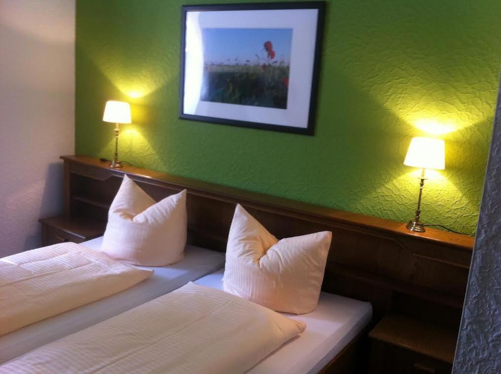Hotel garni am Thüringer KloßTheater Friedrichroda Habitación foto